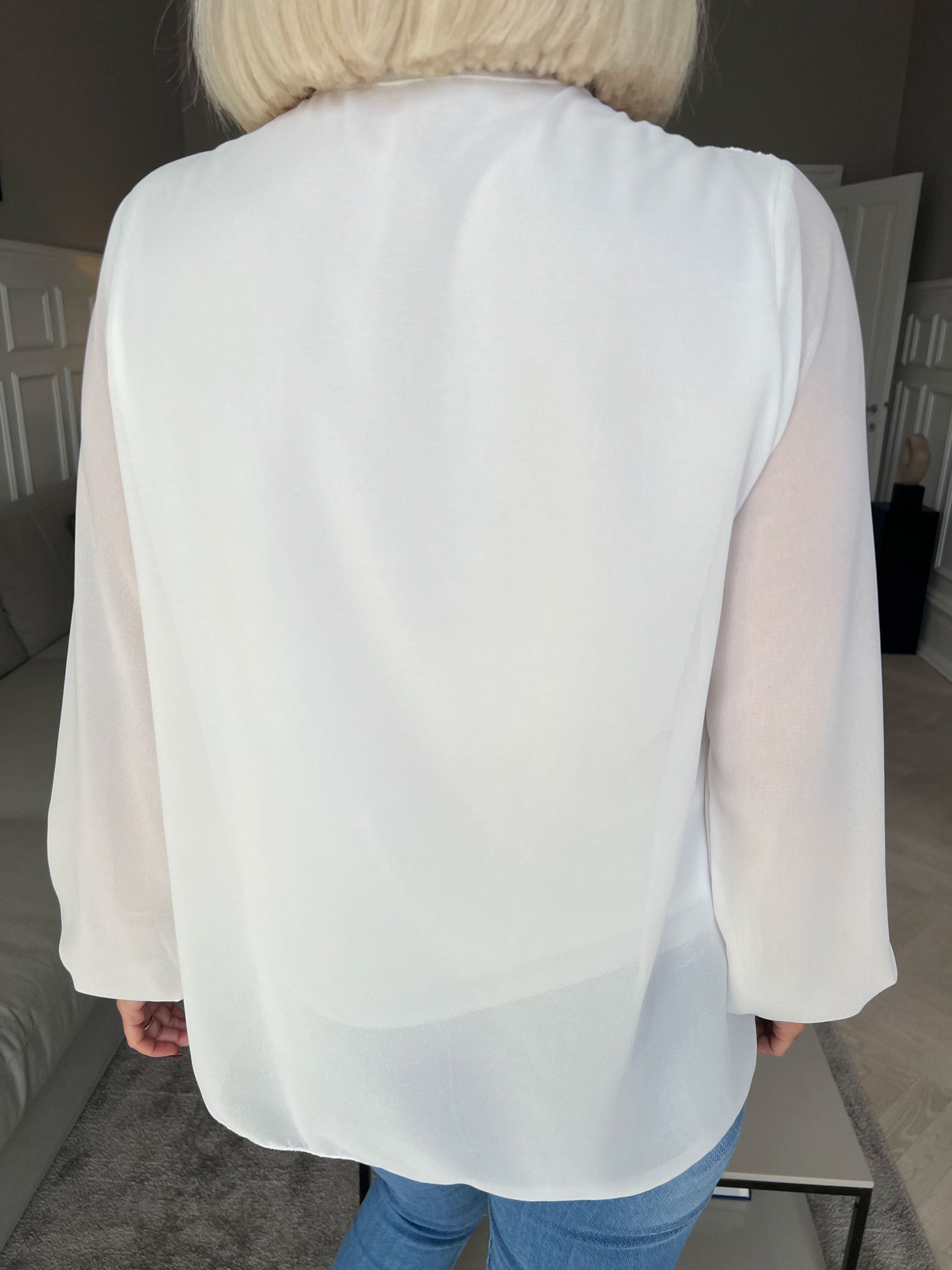 Iris - Sød top med blond og folder